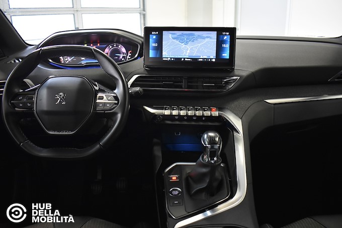 PEUGEOT 5008 PureTech Turbo 130 S&S Allure Pack